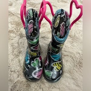Toddler size 8 rain boots that light up wore once